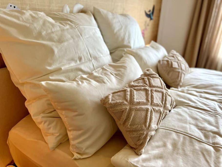 Bali Home Stylische Wohnung Mit Terrasse Schönefeld Zewnętrze zdjęcie