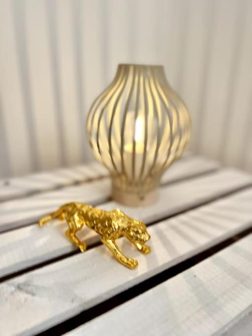 Bali Home Stylische Wohnung Mit Terrasse Schönefeld Zewnętrze zdjęcie