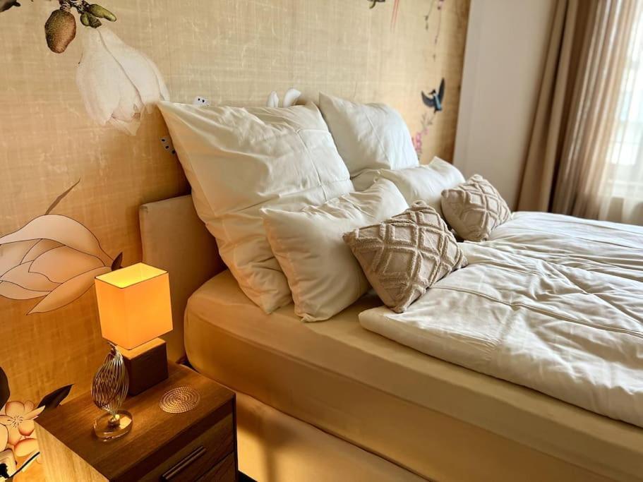 Bali Home Stylische Wohnung Mit Terrasse Schönefeld Zewnętrze zdjęcie